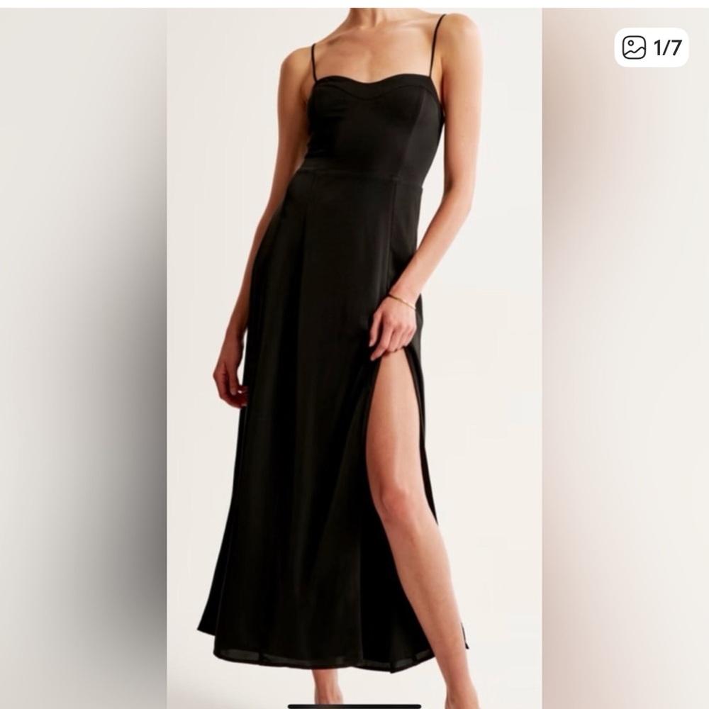 Abercrombie & Fitch Elegant Black Maxi Dress